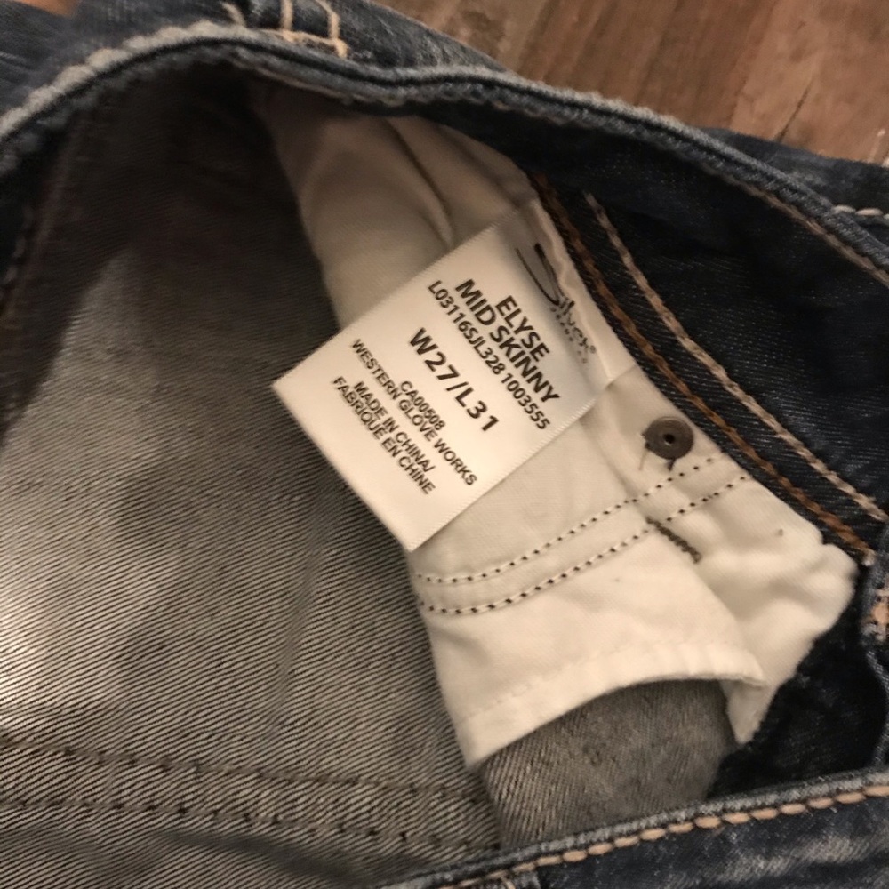 Silver Jeans - Picture 3 of 3